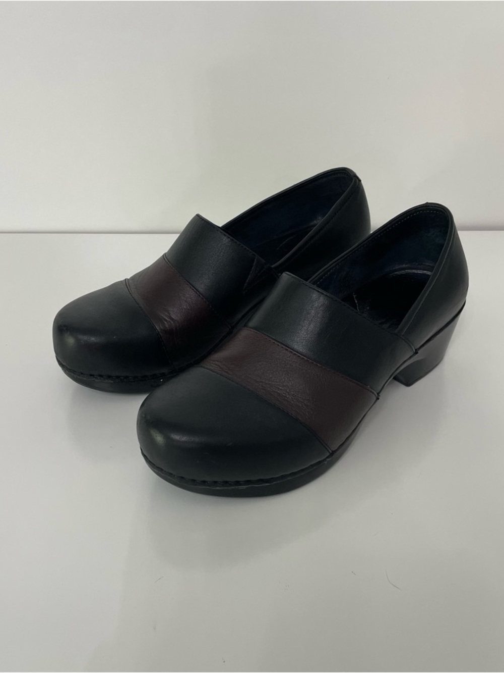 Dansko Tenley Leather Two Tone Black Brown Slip-On Clogs EU 40 Office Teacher